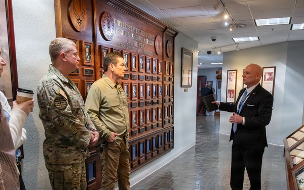 House Intelligence Committee Member tours AFSOC Headquarters