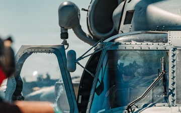 George Washington Commanding Officer Conducts Flight Operations