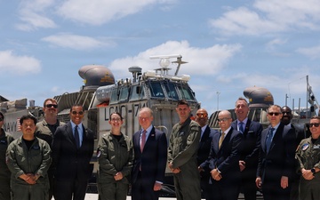 SEC Chairman Tours MCB Camp Pendleton