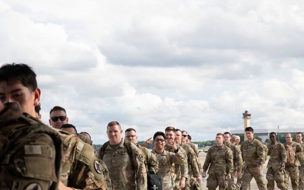 JTF-DC bids farewell and welcome to Arkansas National Guard