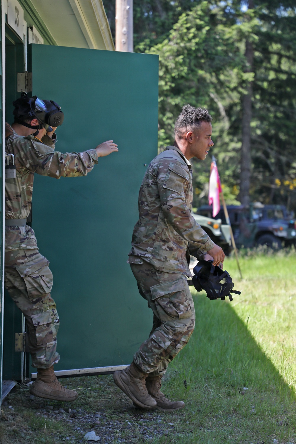 13th CSSB Soldiers Inhale Annual CBRN Training