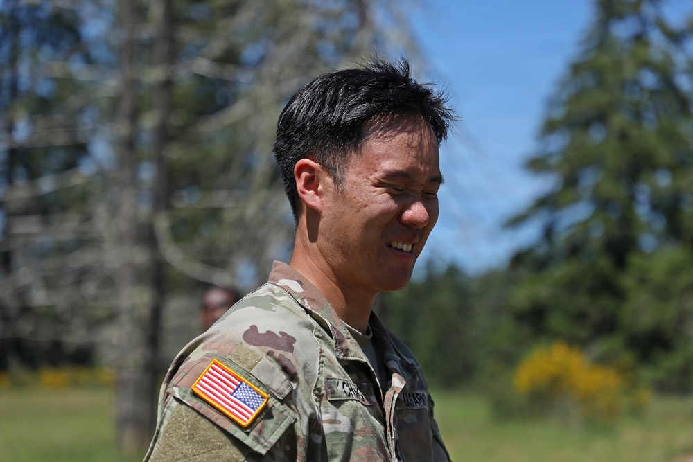 13th CSSB Soldiers Inhale Annual CBRN Training