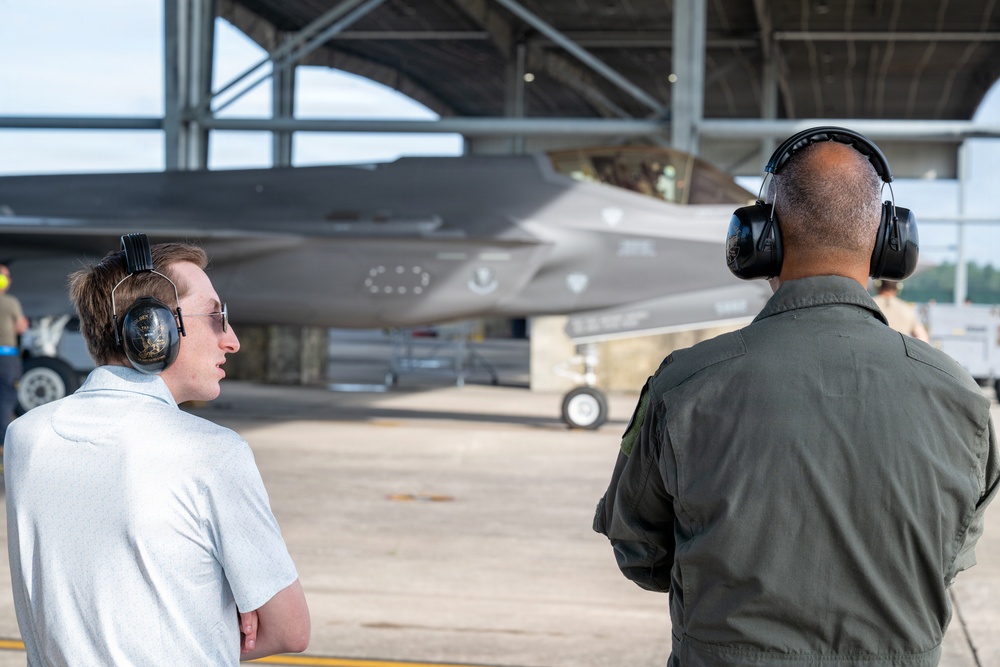 Sen. Moody's Military Legislative Advisor Visits Florida Guard's 125th Fighter Wing