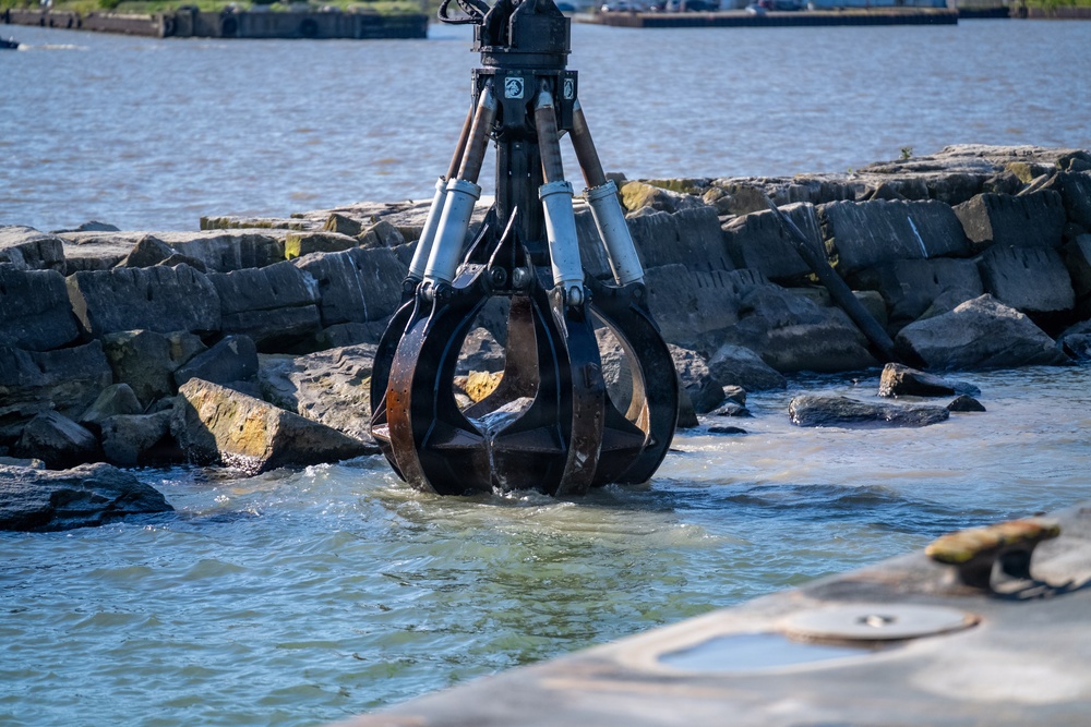 Repairing Lorain West Breakwater