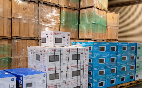 USAG Hawaii receives new furnishings to support Soldier quality of life