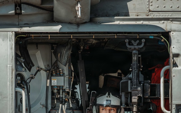 FOR RELEASE George Washington Commanding Officer Conducts Flight Operations