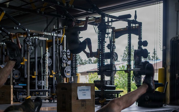 1st Special Forces Group (Airborne) conducts May Fallen Warriors Workout