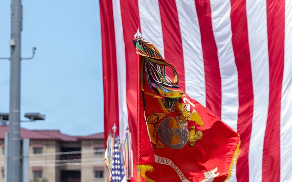 1st MARDIV holds change of command ceremony