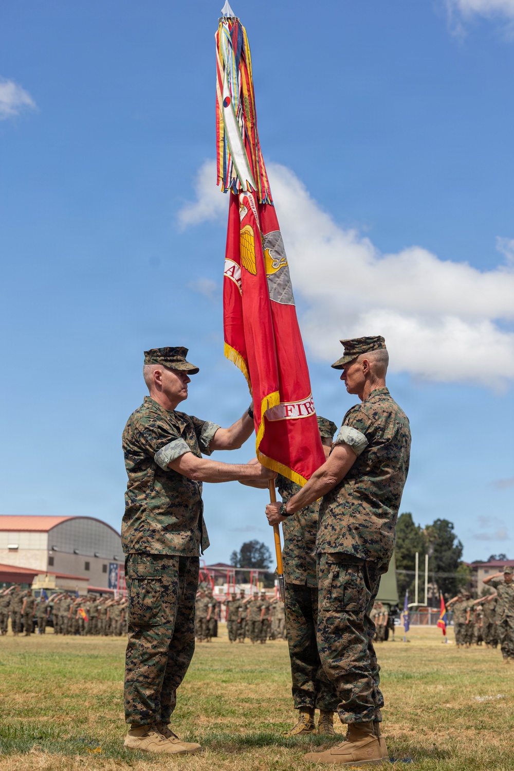 1st MARDIV holds change of command ceremony