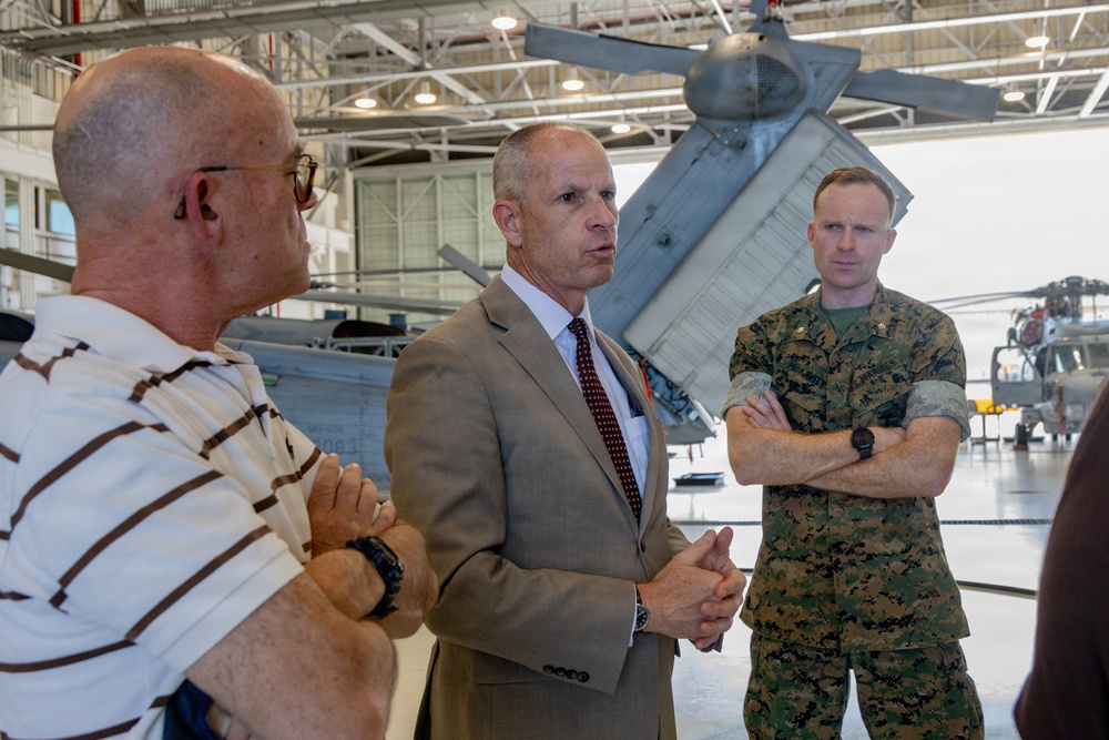 Marine Corps History Division Visits MCBH