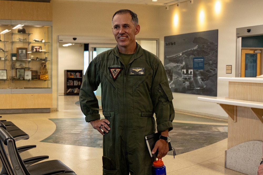 Marine Corps History Division Visits MCBH