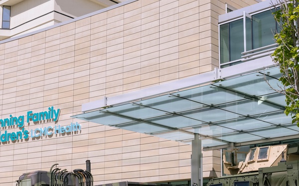 Service Members Visit Children at Manning Family Children’s Hospital