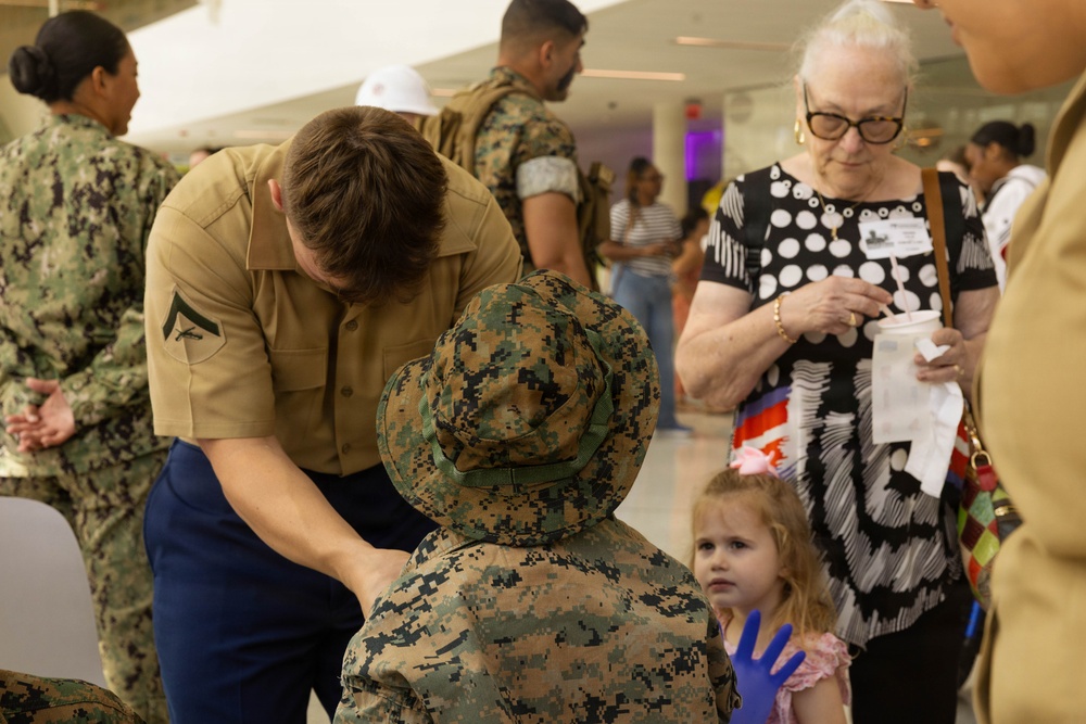 Service Members Visit Children at Manning Family Children’s Hospital
