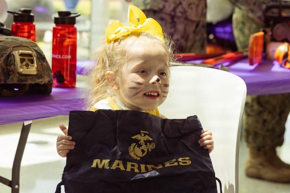 Service Members Visit Children at Manning Family Children’s Hospital