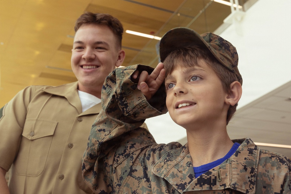 Service Members Visit Children at Manning Family Children’s Hospital