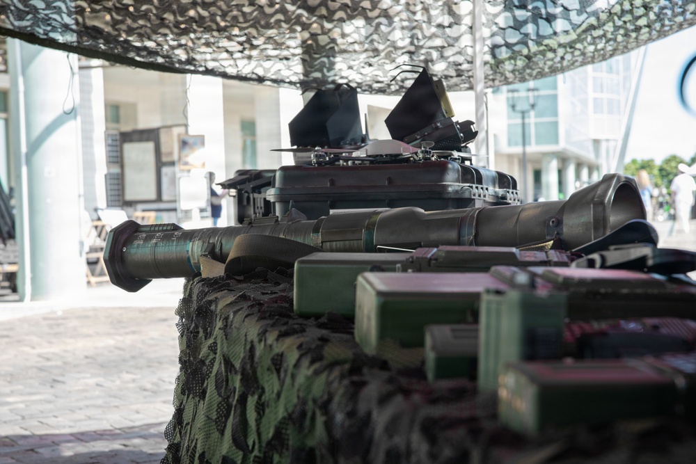 U.S. Marines Demonstrate Static Displays in New Orleans