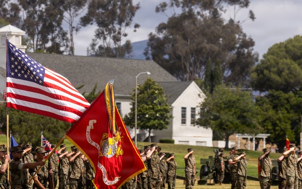 1st MARDIV holds change of command ceremony