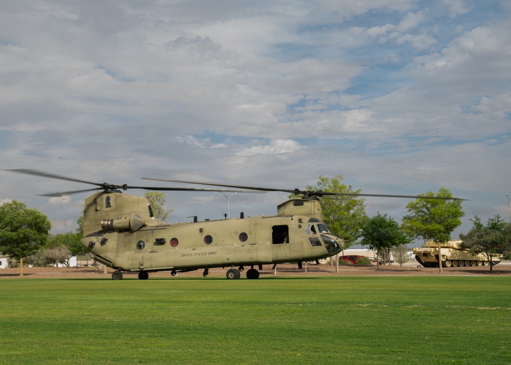 CH-47 Crew in Action at 1st AD Headquarters