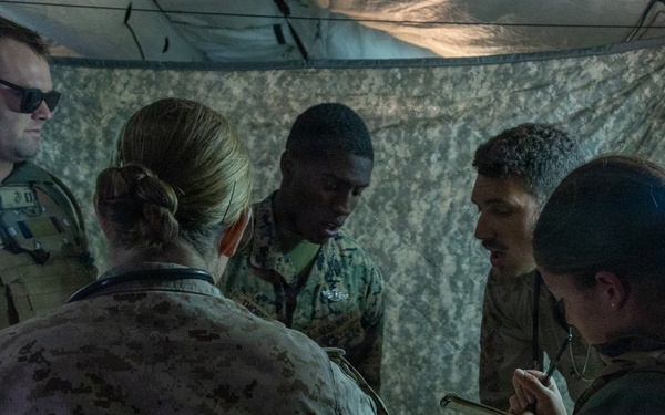 13th MEU Conducts a Raid During Realistic Urban Training