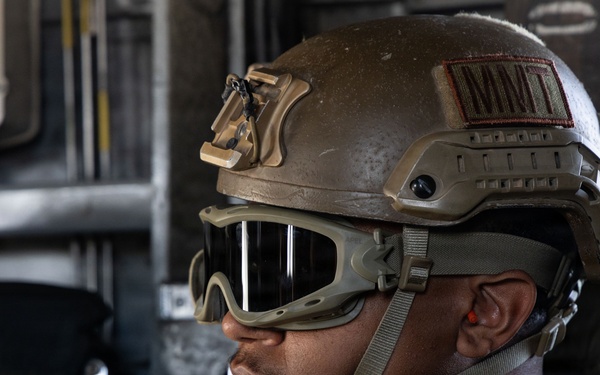 13th MEU Conducts Aviation Delivery Ground Refueling Training