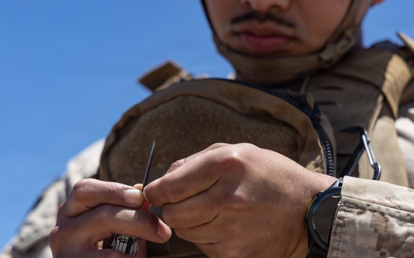 13th MEU Conducts Aviation Delivery Ground Refueling Training