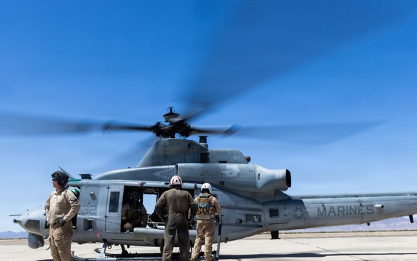 13th MEU Conducts Aviation Delivery Ground Refueling Training