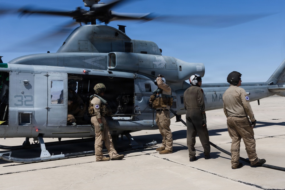 13th MEU Conducts Aviation Delivery Ground Refueling Training