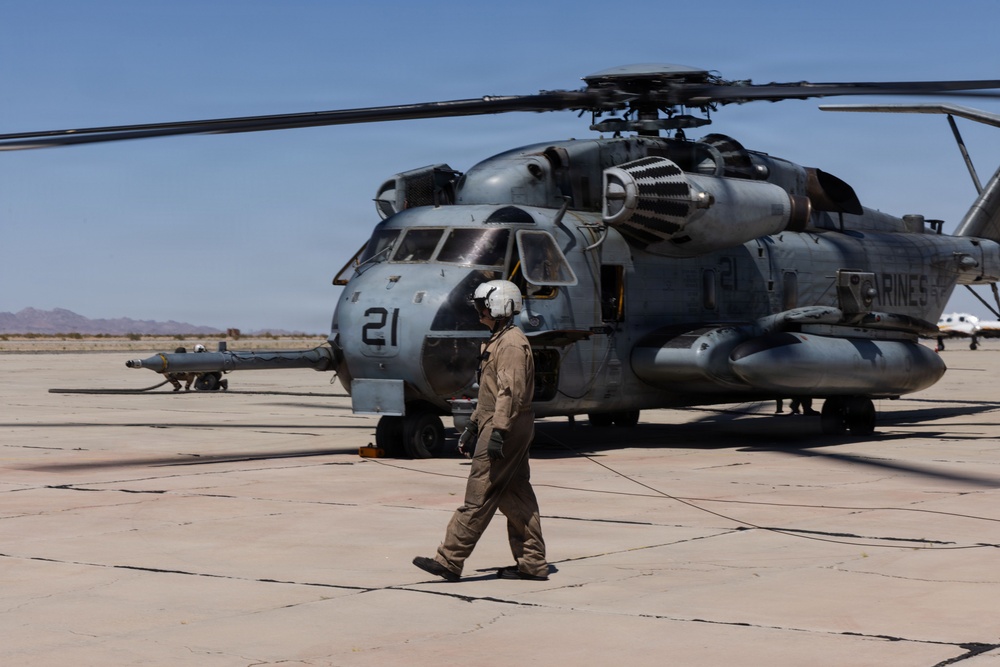 13th MEU Conducts Aviation Delivery Ground Refueling Training