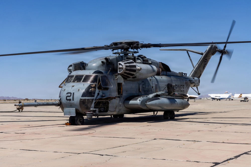 13th MEU Conducts Aviation Delivery Ground Refueling Training