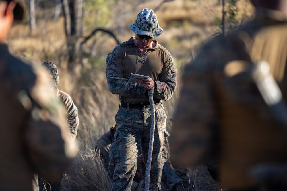 Southern Jackaroo 26: MRF-D Marines conduct mission brief