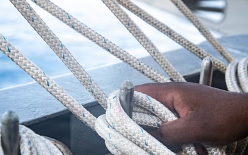 George Washington Navigation Sailor Raises Flags
