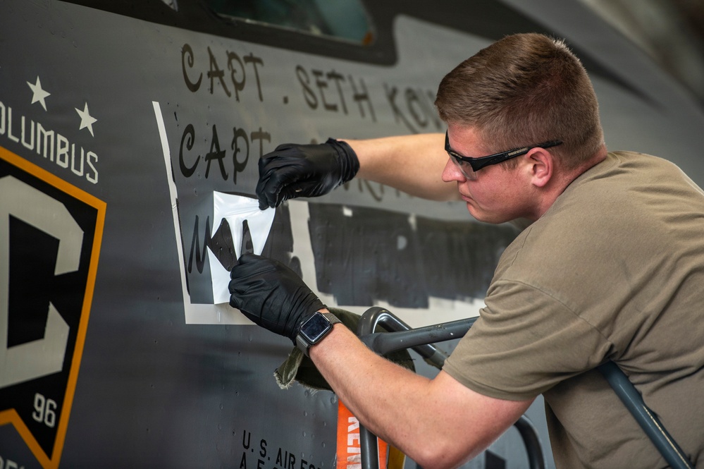 New nose art honors the fallen