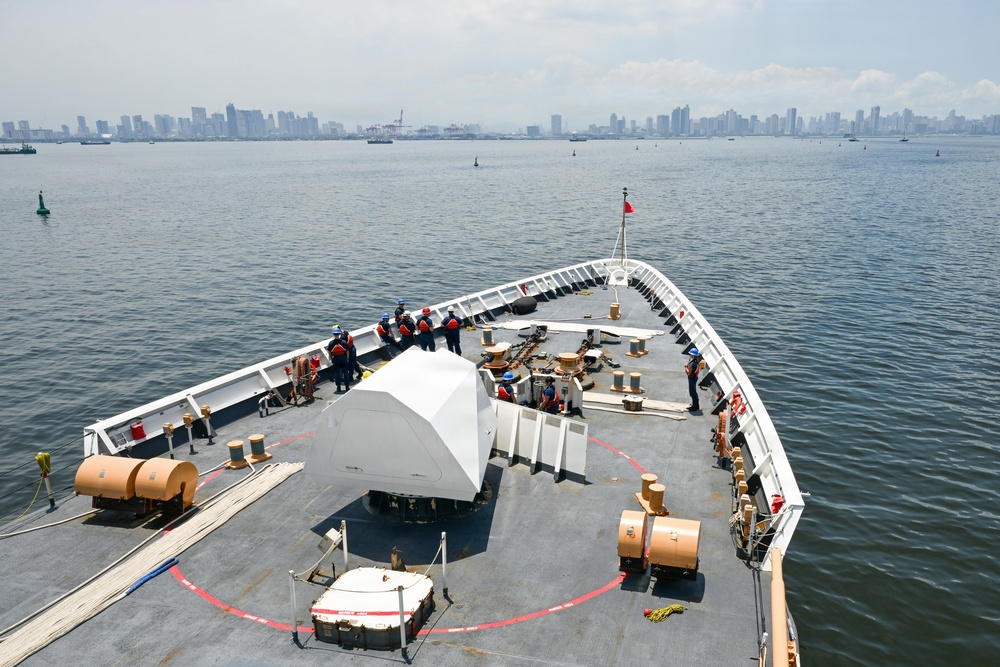Midgett visit Manila