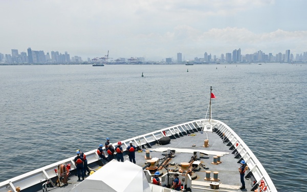 Midgett visit Manila
