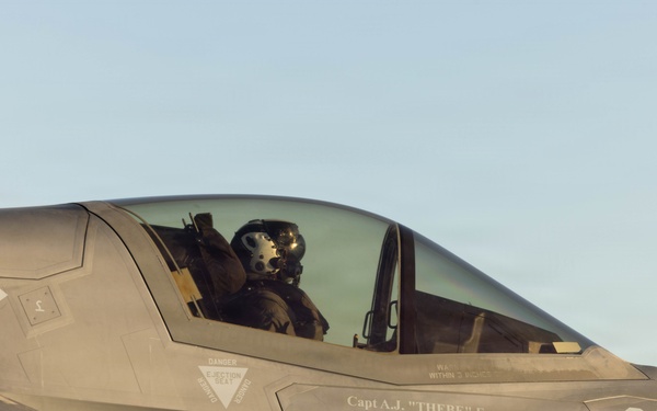 VMFA-211 Conducts a Simulated Expeditionary Airstrike