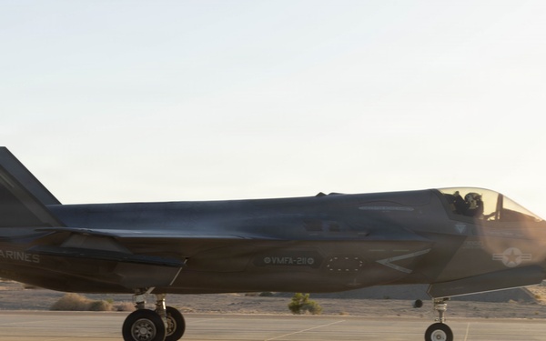VMFA-211 Conducts a Simulated Expeditionary Airstrike