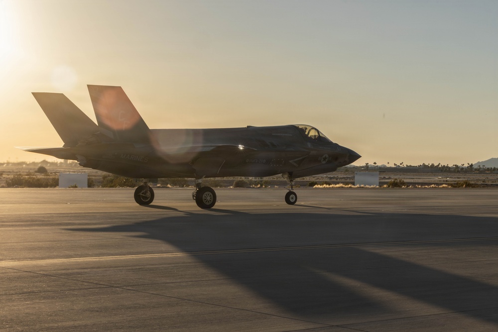 VMFA-211 Conducts a Simulated Expeditionary Airstrike
