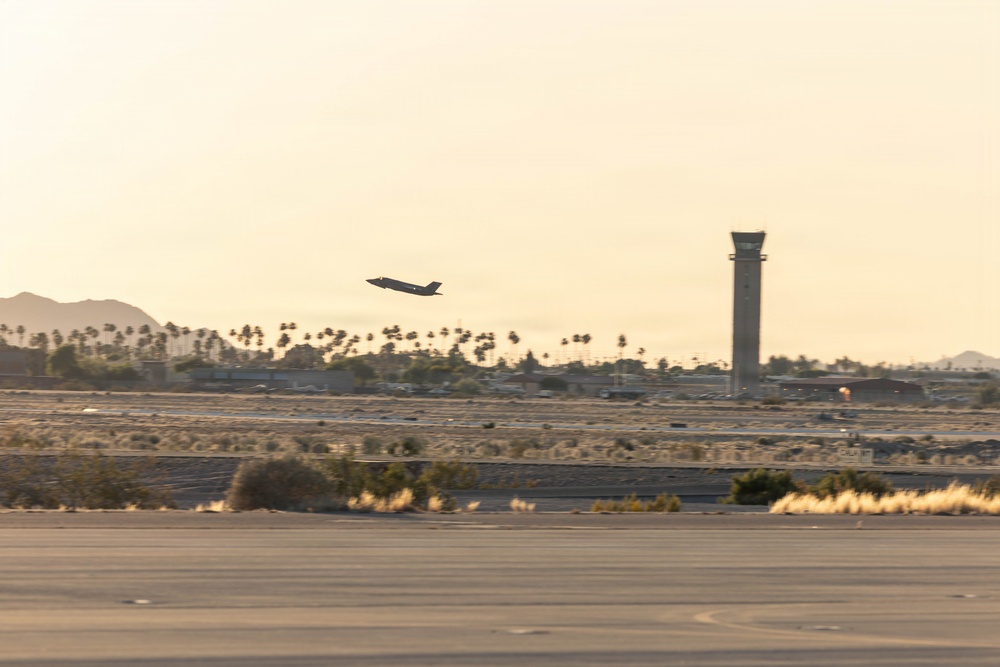 VMFA-211 Conducts a Simulated Expeditionary Airstrike