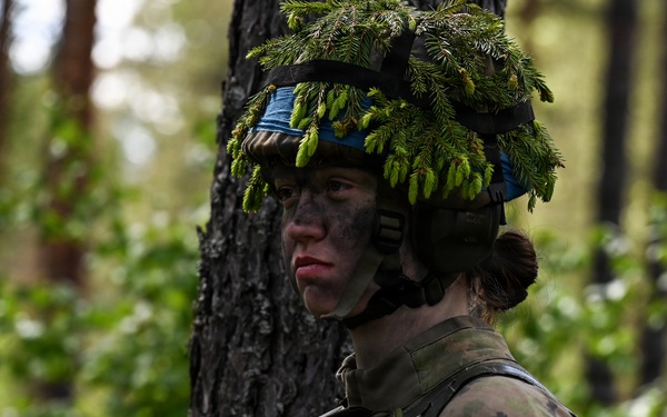 Virginia Guard engineers conduct counter-mobility training in Finland