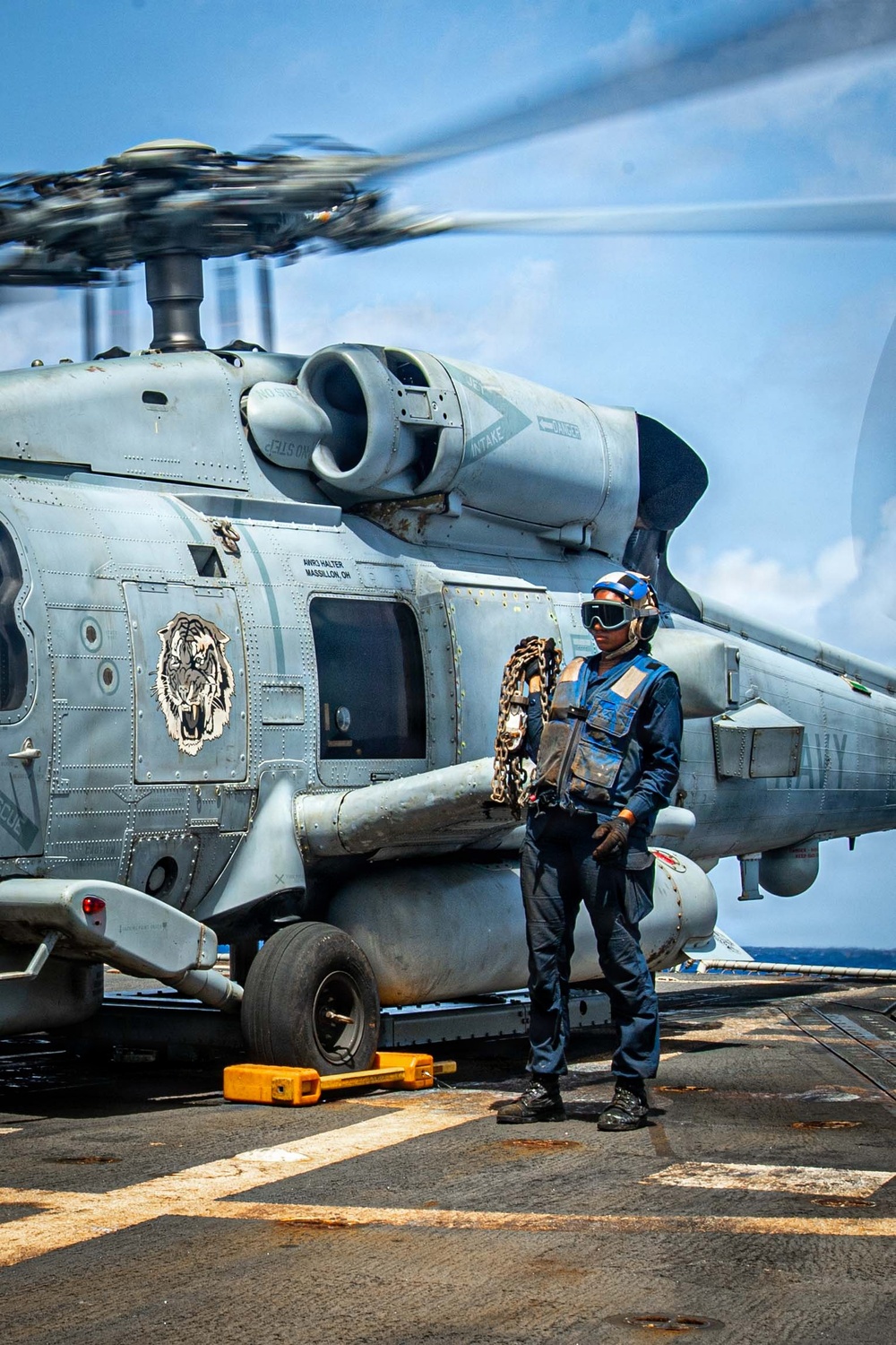 USS Gridley Conducts Flight Operations