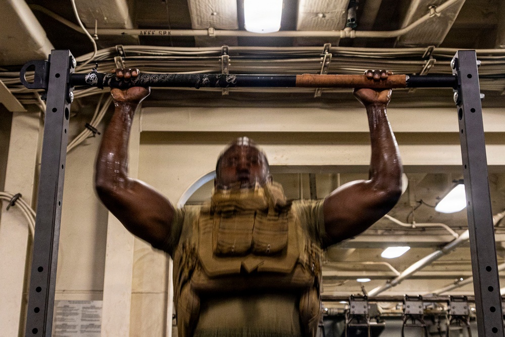 11th MEU Marines, Sailors Conduct Memorial Day PT Event Aboard USS Portland