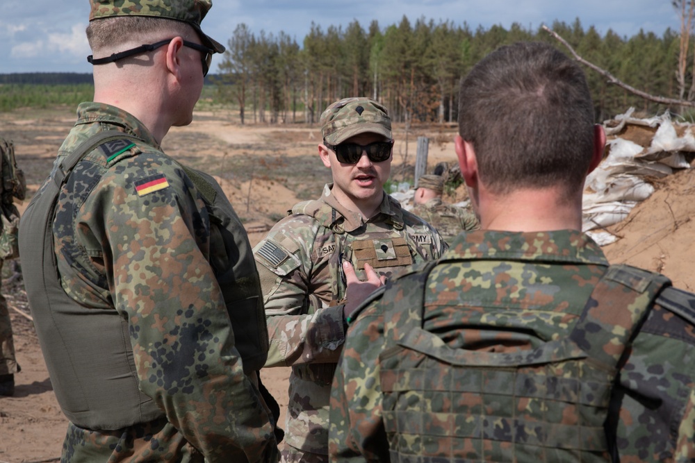 U.S., NATO partner forces conduct mortar fire at Pabradė Training Area, Lithuania