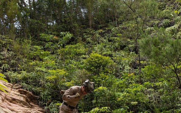 U.S. Marines with 12th LCT Refine their Rappel Techniques at Jungle Warfare Training Center