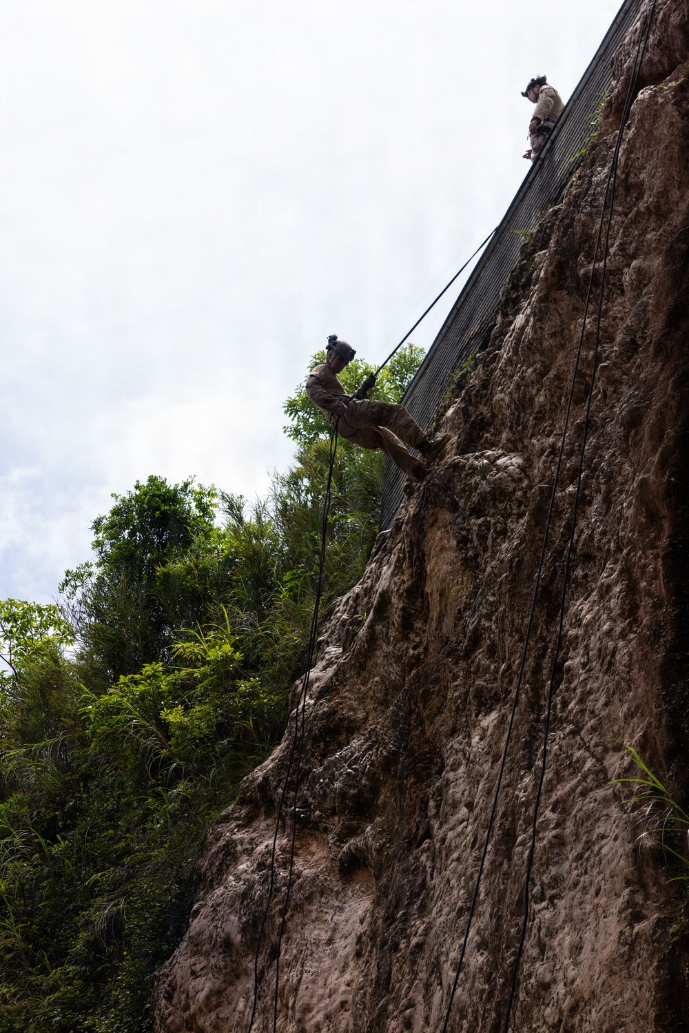 U.S. Marines with 12th LCT Refine their Rappel Techniques at Jungle Warfare Training Center