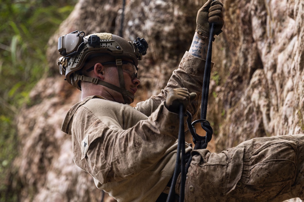 U.S. Marines with 12th LCT Refine their Rappel Techniques at Jungle Warfare Training Center