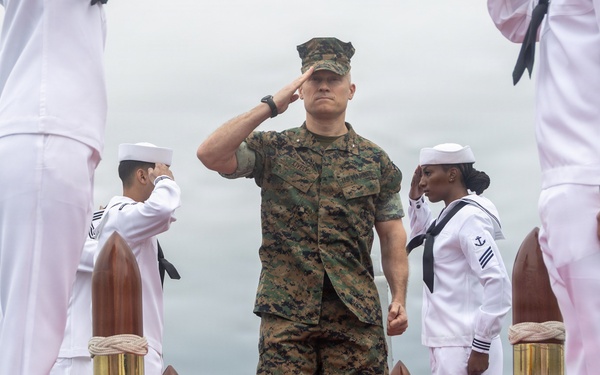 22nd MEU (SOC) | Brigadier General Lively Visits USS Fort Lauderdale
