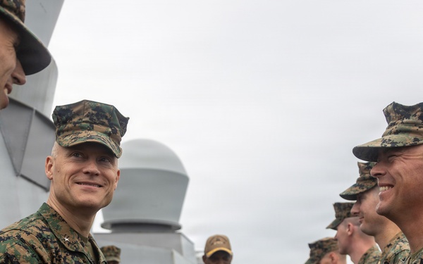 22nd MEU (SOC) | Brigadier General Lively Visits USS Fort Lauderdale