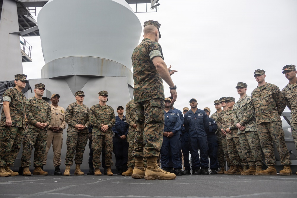22nd MEU (SOC) | Brigadier General Lively Visits USS Fort Lauderdale