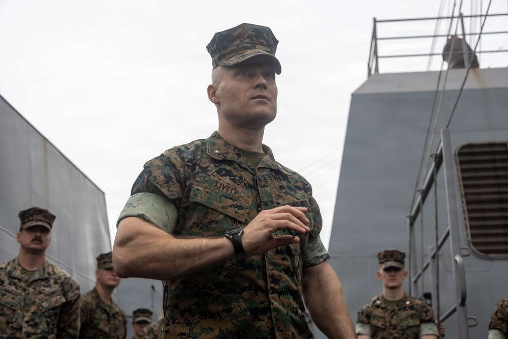 22nd MEU (SOC) | Brigadier General Lively Visits USS Fort Lauderdale
