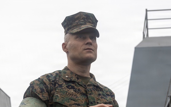 22nd MEU (SOC) | Brigadier General Lively Visits USS Fort Lauderdale